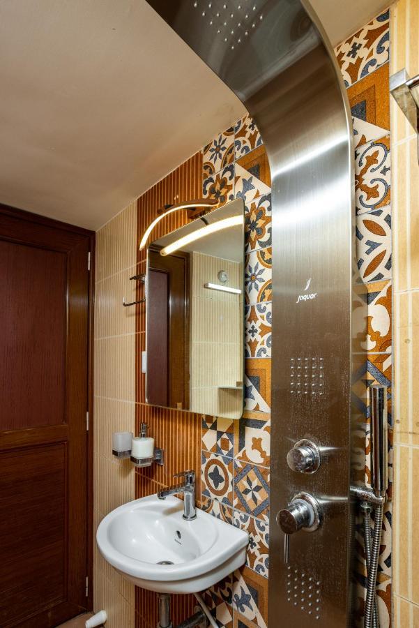 Paradise Inn Kochi Екстериор снимка